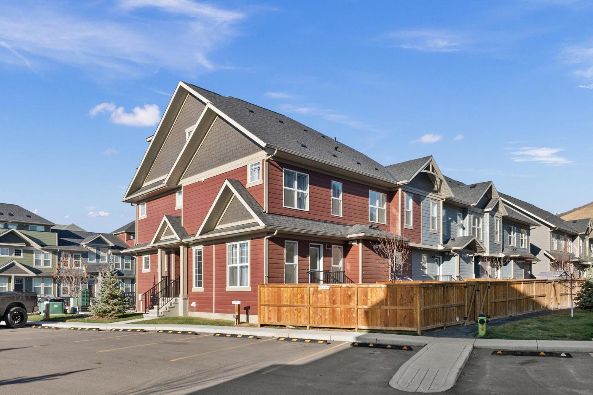 Globalstay New Apartments In Cranbrook Free Street Parking Calgary Exterior photo